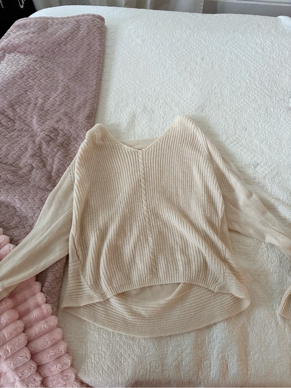 Light Cream V-Neck Women's Sweater